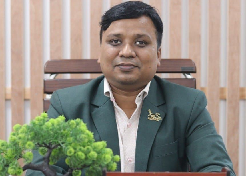 কুষ্টিয়া জেলা শিল্পকলা একাডেমীর সবখানে কালচারাল অফিসার সুজন ও তার স্ত্রী’র আধিপত্য!