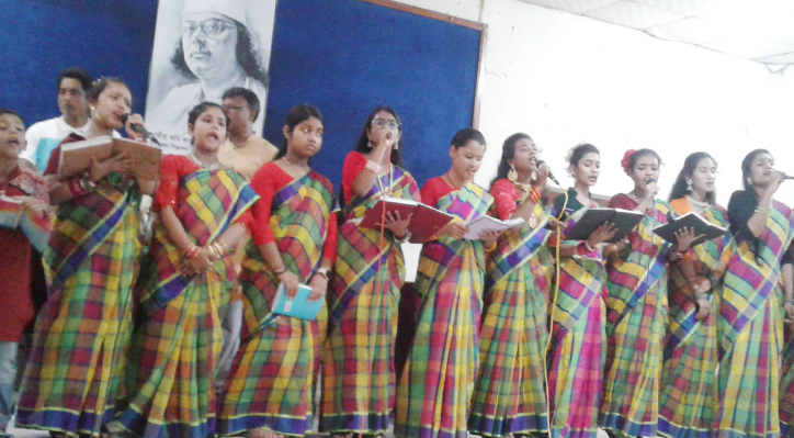 দৌলতপুরে জাতীয় কবি কাজী নজরুল ইসলামের ১২৫তম জন্মবার্ষিকী উদ্যাপন