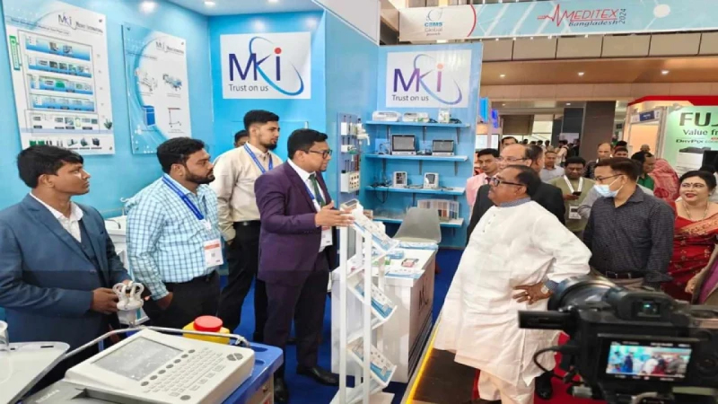 চকচকে চাল খাওয়া বন্ধ করলে দাম কমবে: খাদ্যমন্ত্রী
