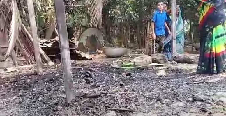 কয়েলের আগুনে পুড়েছে খামারির স্বপ্ন