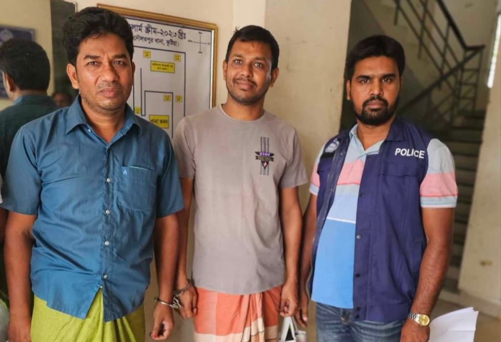 দৌলতপুরে ফৌজদারি মামলার আসামি সহকারী শিক্ষক