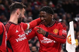 মাঠে সাফল্য নেই, তবু সবচেয়ে দামি ক্লাব ইউনাইটেড