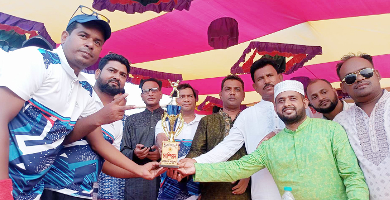 সোনার বাংলা ফাউন্ডেশনের উদ্যোগে বঙ্গবন্ধু নকআউট ক্রিকেট টুর্নামেন্ট ফাইনাল অনুষ্ঠিত