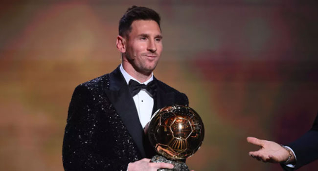 পুরস্কারে বিতর্ক, ছিনিয়ে নেয়া হবে মেসির ৮ ব্যালন দ্য’র একটি?