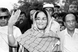 প্রধানমন্ত্রী শেখ হাসিনার স্বদেশ প্রত্যাবর্তন দিবস আজ