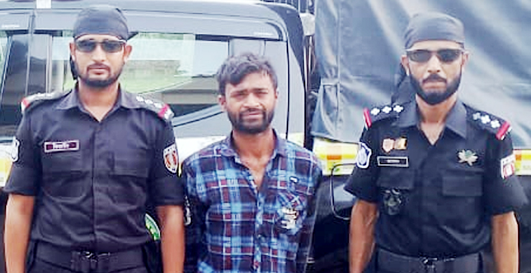 কুষ্টিয়ায় র‌্যাবের হাতে স্বর্ণ চোরাচালান মামলার যাবজ্জীবন সাজাপ্রাপ্ত আসামি গ্রেফতার