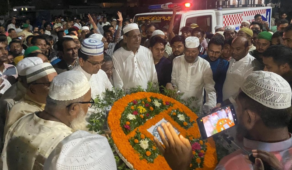 ভেড়ামারায় হানিফ এমপির ভাগ্নে বিটুর জানাযা অনুষ্ঠিত 3 173867987767a2264554044 ভেড়ামারায় হানিফ এমপির ভাগ্নে বিটুর জানাযা অনুষ্ঠিত