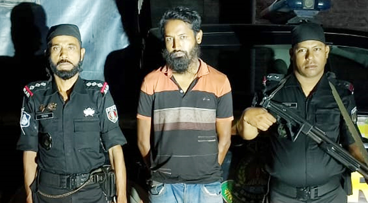 কুষ্টিয়ায় সাজাপ্রাপ্ত পলাতক আসামি গ্রেপ্তার 