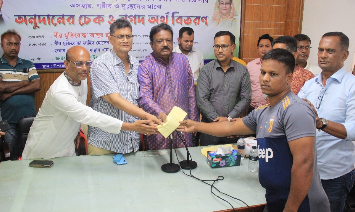 প্রধানমন্ত্রী শেখ হাসিনা এক জন মানবতার মা : আবদুর রউফ এমপি 