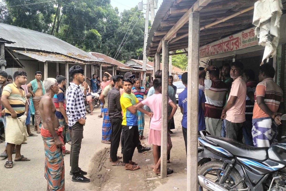 কুমারখালীতে পূর্ব শত্রুতার জেরে হামলা ভাংচুর