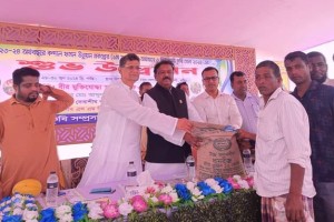 কুমারখালীতে ৩ দিন ব্যাপী কৃষি মেলার উদ্বোধন করলেন ঃ আবদুর রউফ এমপি