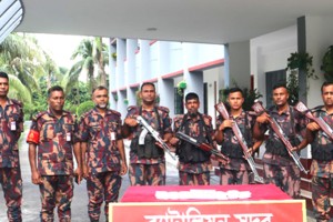 কুষ্টিয়ায় মালিকবিহীন কোকেন উদ্ধার 