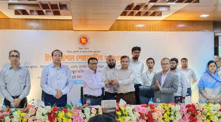 থ্রি-ডি প্রিন্টারে যন্ত্রাংশ তৈরি করে পুরস্কার পেলেন প্রকৌশলী আতিকুজ্জামান