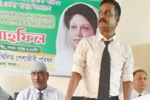 কুষ্টিয়ায় বেগম খালেদা জিয়ার রোগমুক্তি কামনায় দো’আ মাহফিল 