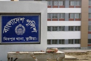 কুষ্টিয়ার মিরপুরে দিনেদুপুরে ছিনতাই