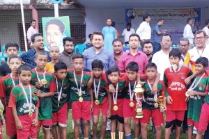 সুস্থ দেহ ও মন গঠনে খেলাধূলার বিকল্প নেই ঃ আমিরুল আরাফাত