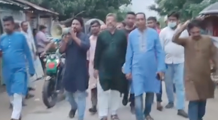 কুষ্টিয়ায় লুট হওয়া সরকারী মালামাল উদ্ধারে মাঠে যুবদল 