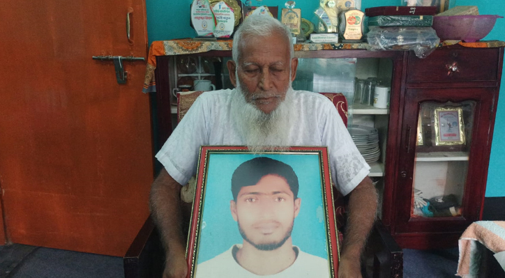কুষ্টিয়ার কয়া’য় ৯বছর ধরে সন্তান ফেরার অপেক্ষায় মা-বাবা 
