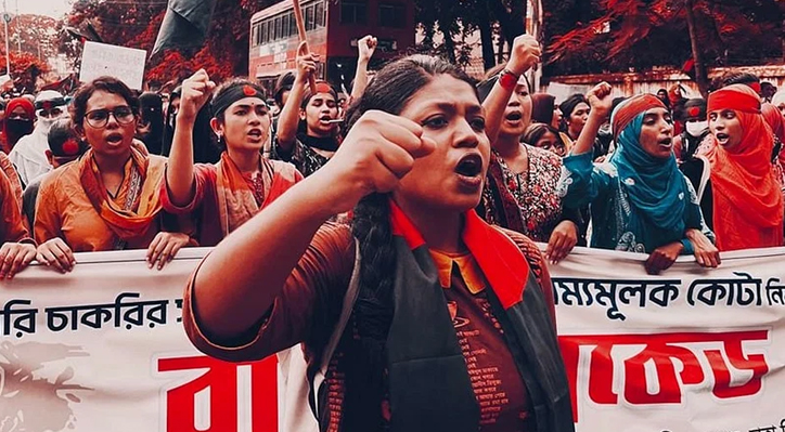কুষ্টিয়ার নুসরাত ডিবি কার্যালয় থেকে বাসায়