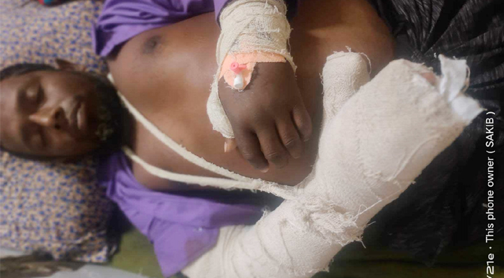 কুষ্টিয়া মিরপুরে হত্যা মামলা তুলে না নেওয়ায় বাদীর পরিবারের উপর সন্ত্রাসী হামলা