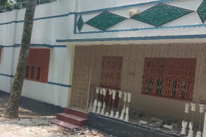 কুষ্টিয়ায় নিজ দলের সভাপতির বাড়িতে লুটপাট ও অগ্নিসংযোগ! 