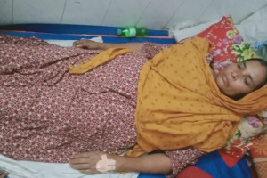 মিরপুরে নিজ পুকুরে মাছ দিতে গিয়ে দুর্বৃত্তদের হামলায় গুরুতর জখম এক নারী