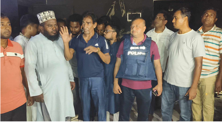 কুষ্টিয়া মডেল থানা পরিদর্শনে সাবেক এমপি অধ্যক্ষ সোহরাব উদ্দিন