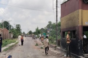 কুমারখালীর সৈয়দ মাসুদ রুমী সেতুর টোলপ্লাজায় হামলা