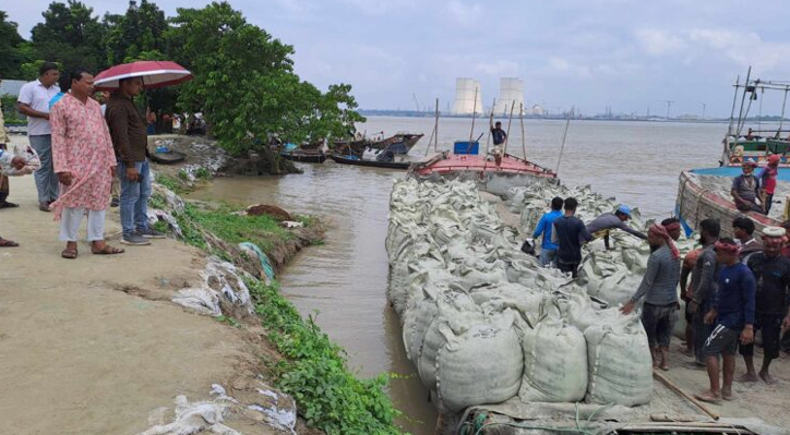 ভেড়ামারায় হুমকির মুখে রায়টা ও মসলেমপুর বেড়ি বাঁধ