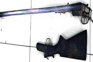 কুমারখালীতে পাট ধুতে গিয়ে জলাশয়ে মিলল পুড়ে যাওয়া অস্ত্রের খণ্ডাংশ