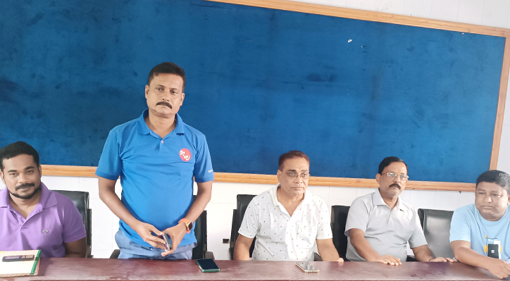 কুষ্টিয়া সাংবাদিক ইউনিয়ন কার্যনির্বাহী পরিষদের জরুরি সভা 