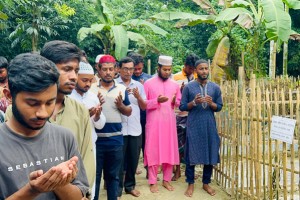 কুমারখালীতে বৈষম্য বিরোধী ছাত্র আন্দোলনে শহীদ মাহিমের কবর জিয়ারত 