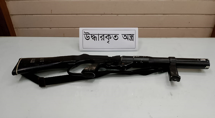 কুষ্টিয়ায় র‌্যাবের অভিযানে কুষ্টিয়া মডেল থানা থেকে লুট হওয়া ০১টি গ্যাসগান উদ্ধার