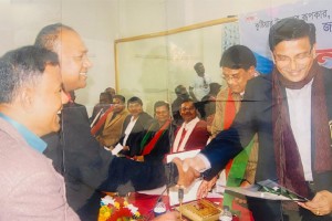হানিফের আশির্বাদে ভাড়াটিয়া থেকে মালিক বনে যায় শফিকুজ্জামান দোলন