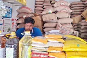 স্বস্তি ফেরেনি কুষ্টিয়ার চালের বাজারে