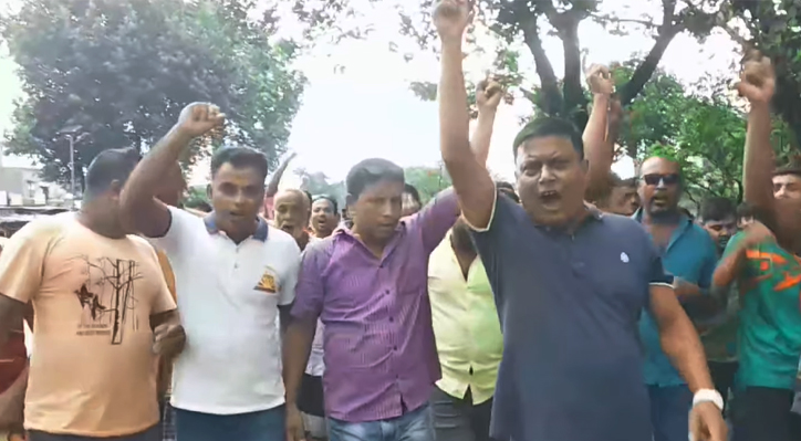 কুষ্টিয়া জেলা বিএনপির আহ্বায়ক কমিটি প্রকাশ হওয়ায় ইউনিয়ন নেতাকর্মীর আনন্দ মিছিল