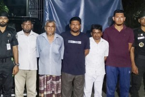 কুষ্টিয়ায় র‌্যাবের অভিযানে পাঁচ পলাতক আসামি গ্রেফতার