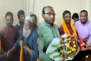 কুষ্টিয়া জেলা বিএনপির নব-নির্বাচিত কমিটিকে রাগিব রউফ চৌধুরীর পক্ষ থেকে ফুলেল শুভেচ্ছা