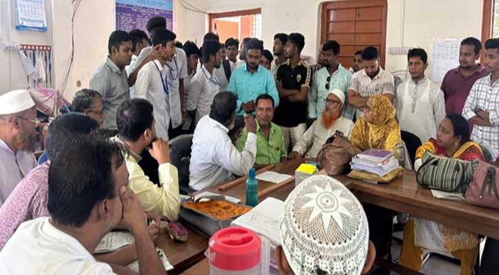 প্রধান শিক্ষকসহ ৩ শিক্ষকের বিরুদ্ধে নানা অনিয়মের অভিযোগ