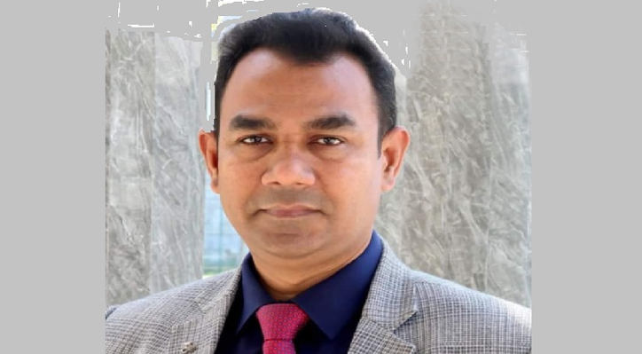 শিক্ষককে ক্যাম্পাস ছাড়তে বাধ্য করলেন ইবি শিক্ষার্থীরা