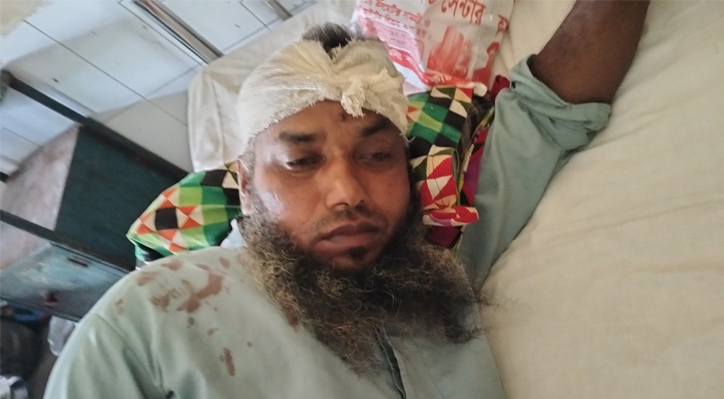 মিরপুরে অবৈধভাবে বালুর দখল নিয়ে বিএনপির দু’পক্ষের সংঘর্ষে আহত ৫