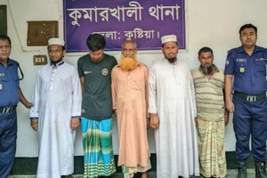 কুমারখালীতে চুরির অভিযোগে মাদ্রাসা ছাত্রকে গাছে বেঁধে চুলকেটে নির্যাতন