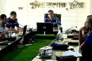 কুষ্টিয়ায় পূজা উদযাপন কমিটির সদস্যদের সাথে পুলিশ সুপারের মতবিনিময় সভা