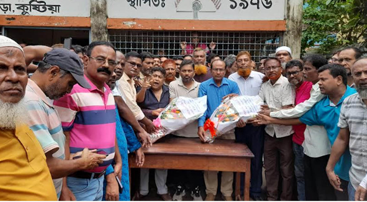 কুষ্টিয়া জেলা বিএনপির আহ্বায়ক ও সদস্য সচিবকে সংবর্ধনা