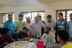 বাস্তবতা দেখতে হঠাৎ ইবি হলে এলেন উপাচার্য