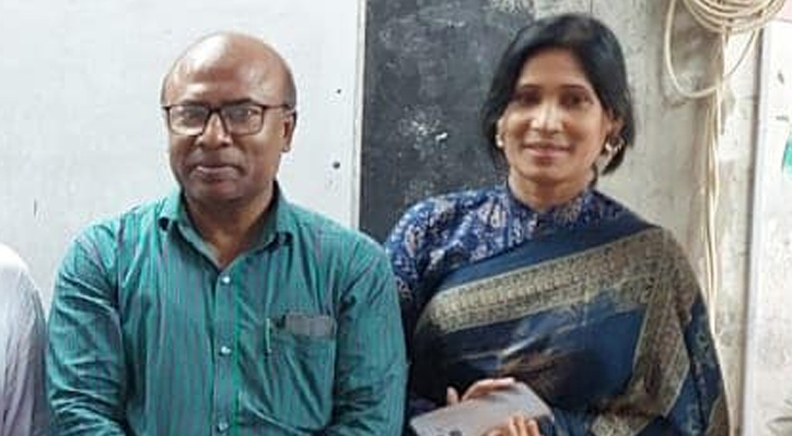 কুষ্টিয়া কালেক্টরেট স্কুলে নিয়োগ বাণিজ্য এবং দূর্ণীতির মুল হোতা প্রধান শিক্ষক মৃণাল কান্তি সাহা ও জাল সনদধারী আফরোজা আক্তার ডিউ