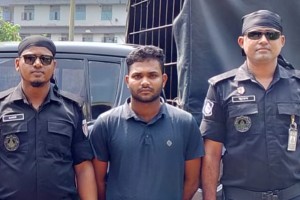 কুষ্টিয়ায় মাইক্রোবাসচাপায় ৪ শিশু নিহতের ঘটনায় চালক গ্রেপ্তার