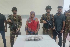 ভেড়ামারায় সেনাবাহিনী’র অভিযানে মহিলা মা*দক ব্যাবসায়ী আটক