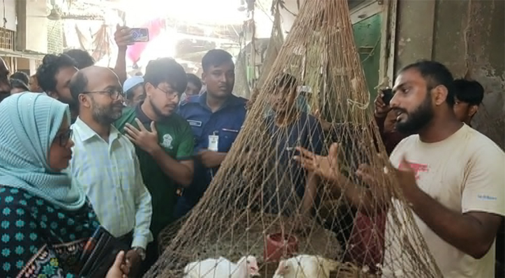 কুষ্টিয়ায় পলিথিন ব্যাগ ব্যবহার করায় ৬ ব্যবসায়ীকে জরিমানা