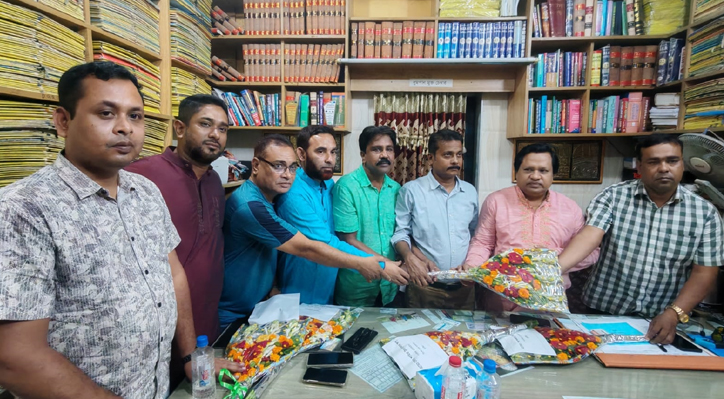 নতুন নিয়োগপ্রাপ্ত দুই আইনজীবি ও এক সাংবাদিককে সংবর্ধনা 